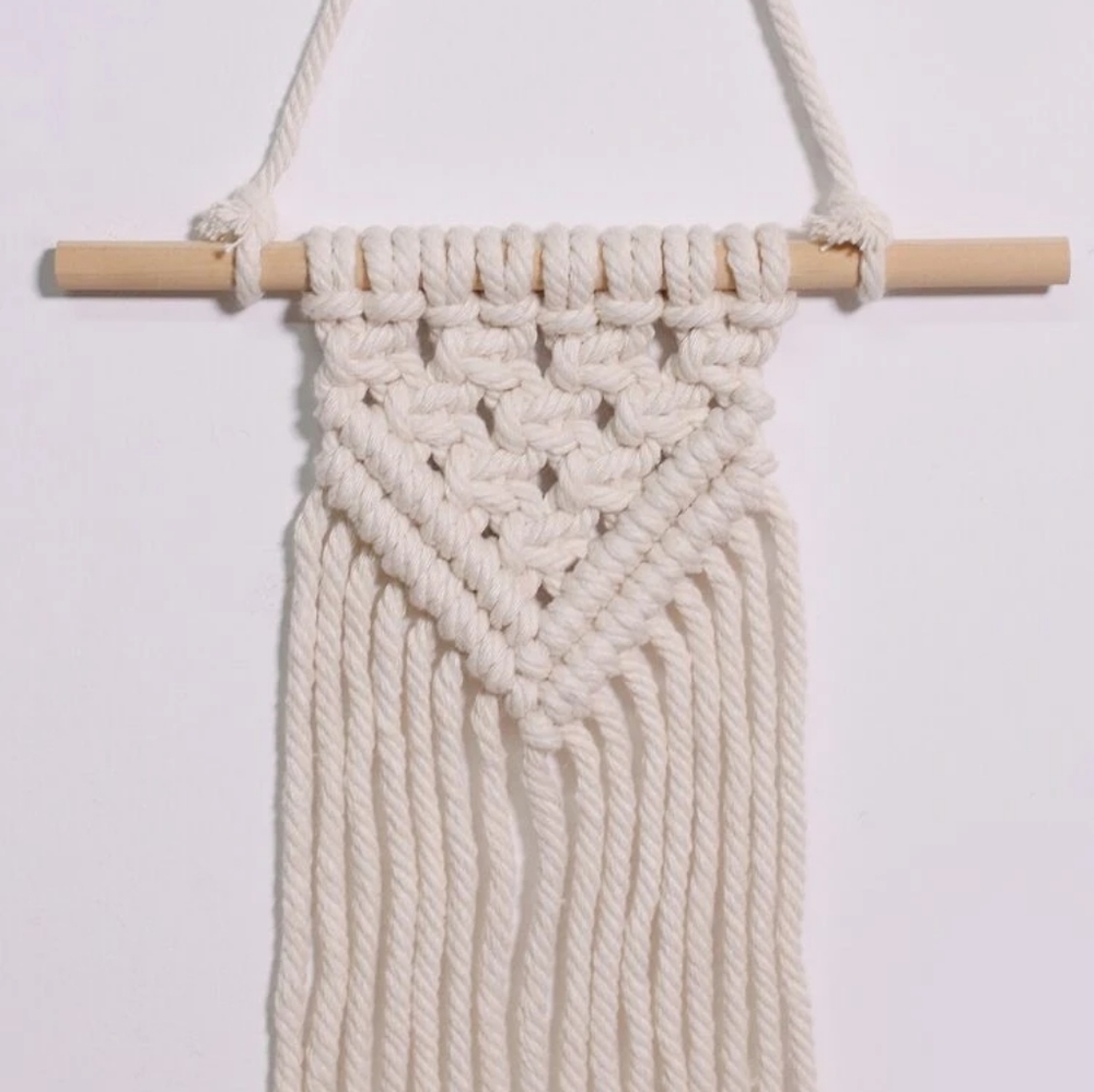 Macrame Wall Piece - Picture 2 of 2